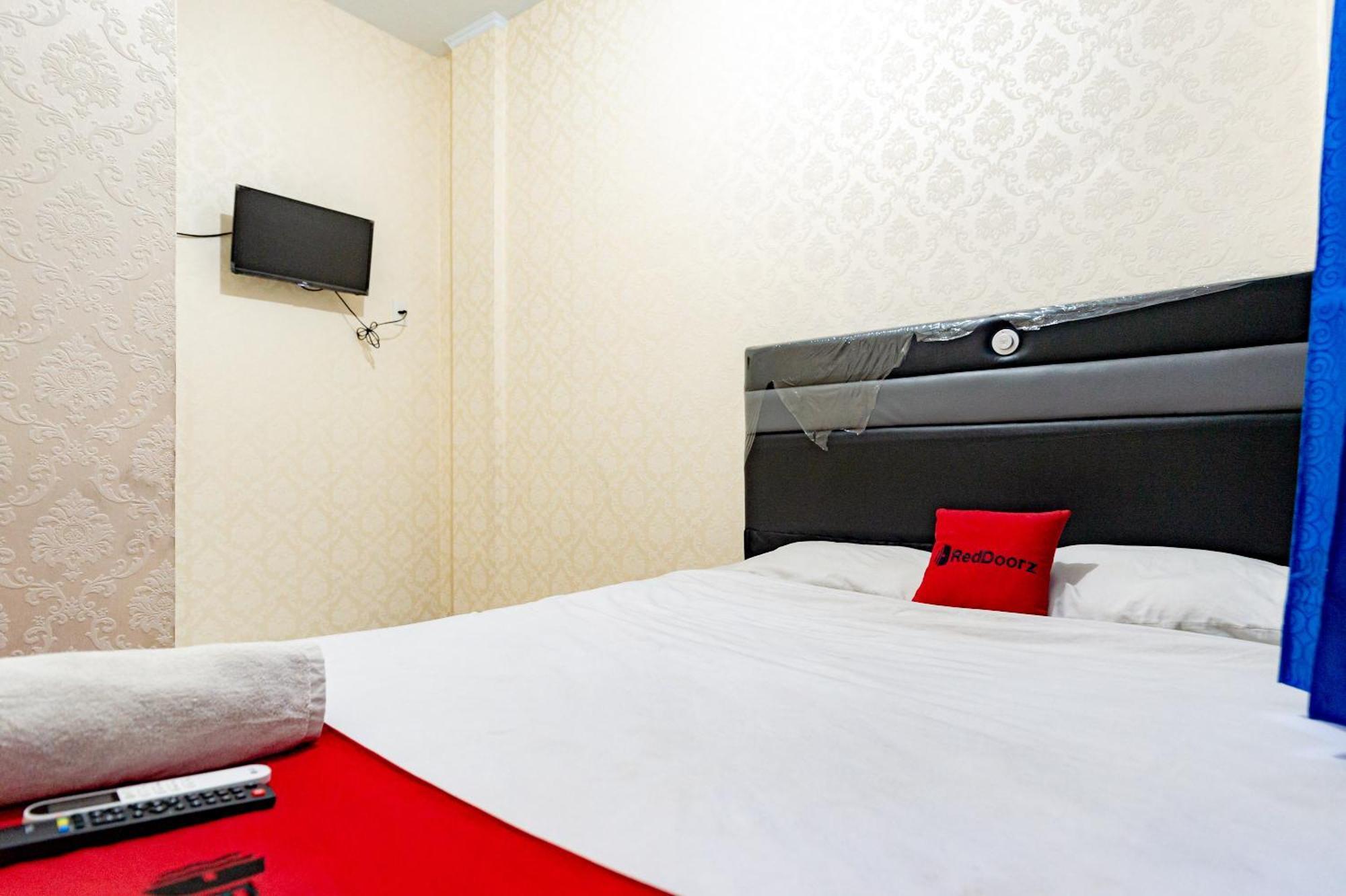 Reddoorz Near Rsud Dr Pringadi 3 Hotel 2*